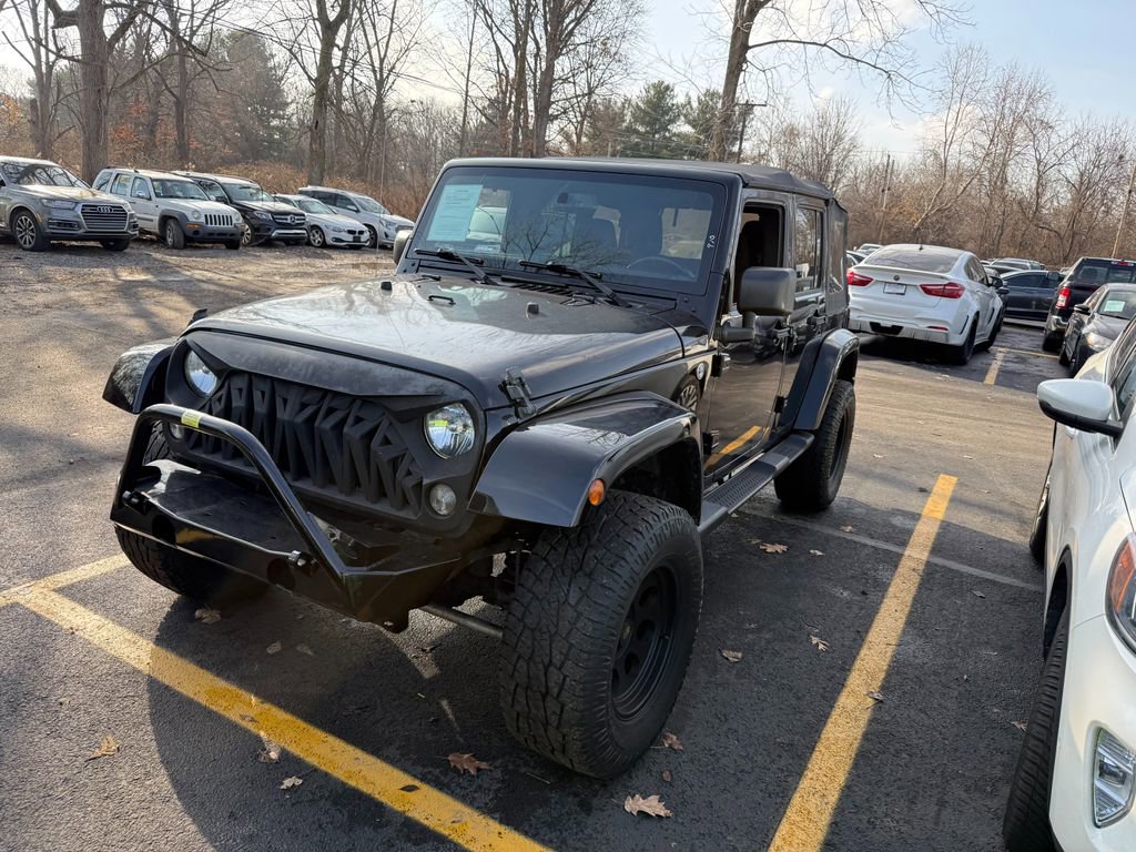 Used 2015 Jeep Wrangler Unlimited Sahara w/ Connectivity Group image 2