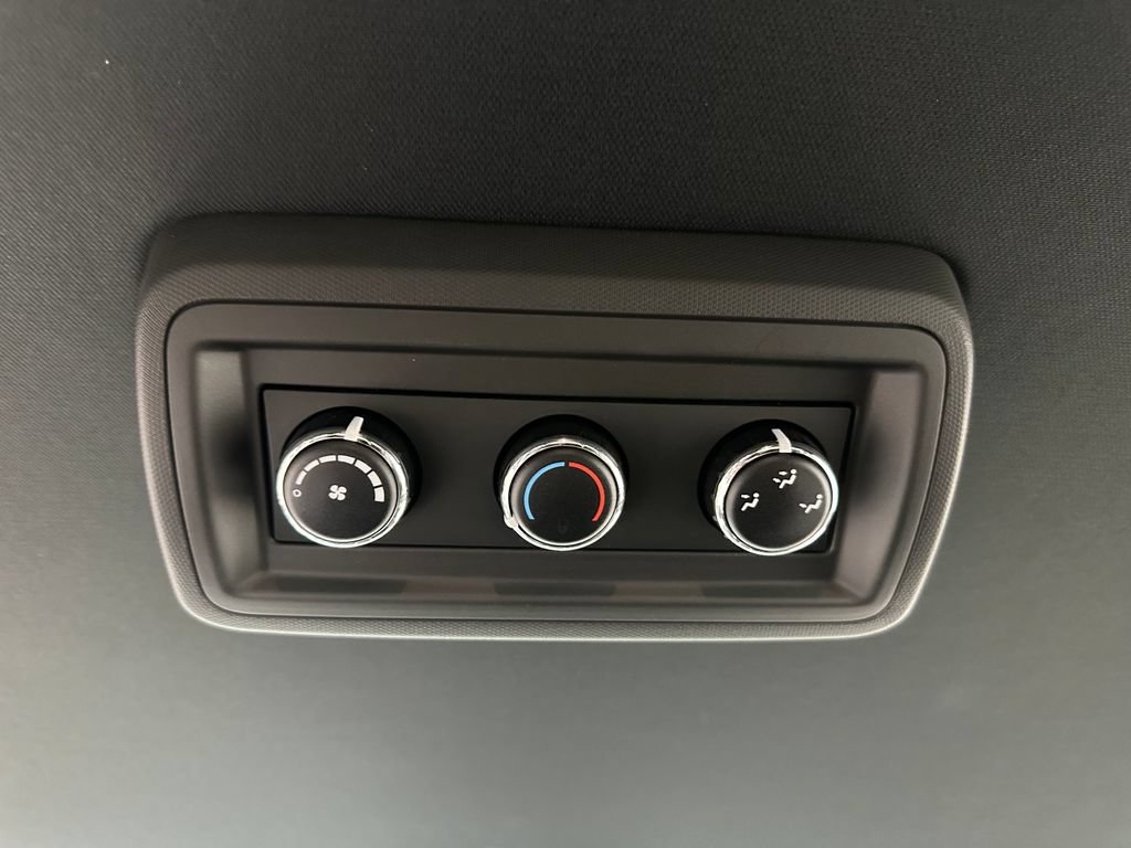 Used 2016 Dodge Grand Caravan SE FWD image 21