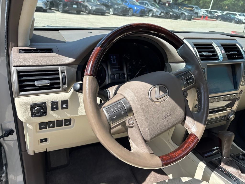 Used 2015 Lexus GX 460 Luxury AWD/4WD image 12