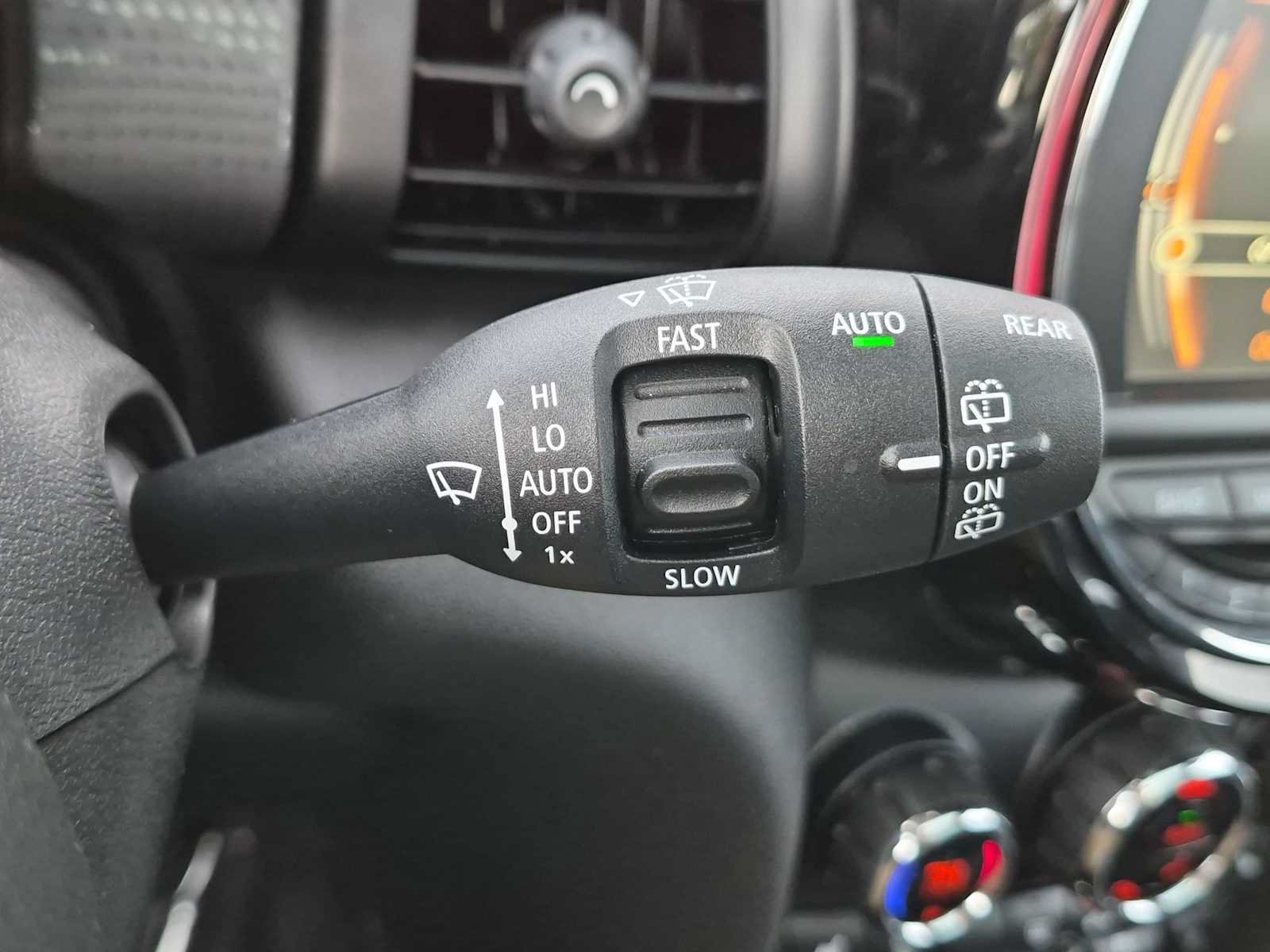 Used 2018 MINI Cooper 2-Door Hardtop FWD image 28