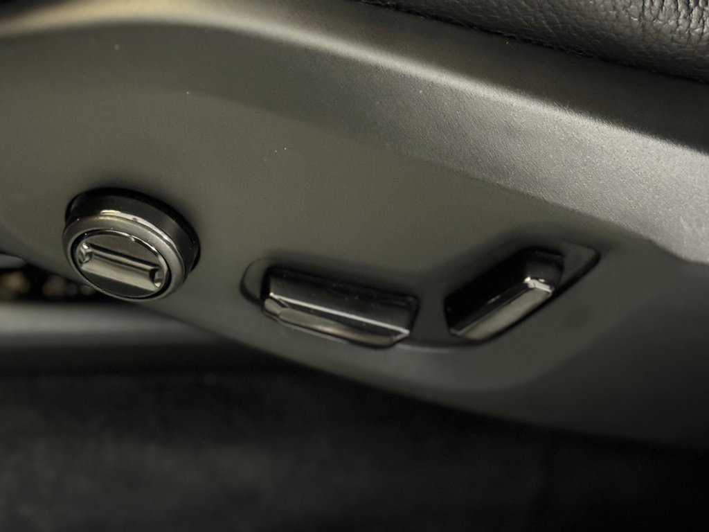 Used 2019 Volvo XC90 T6 Momentum w/ Advanced Package image 14