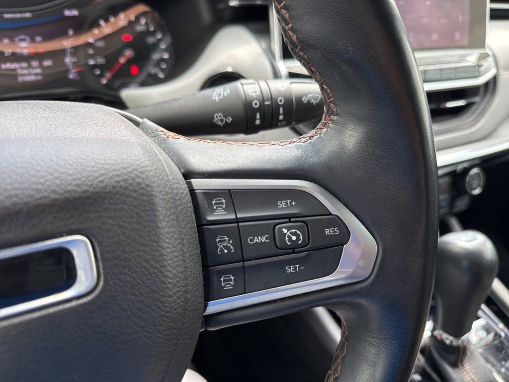 Used 2022 Jeep Compass Limited image 17