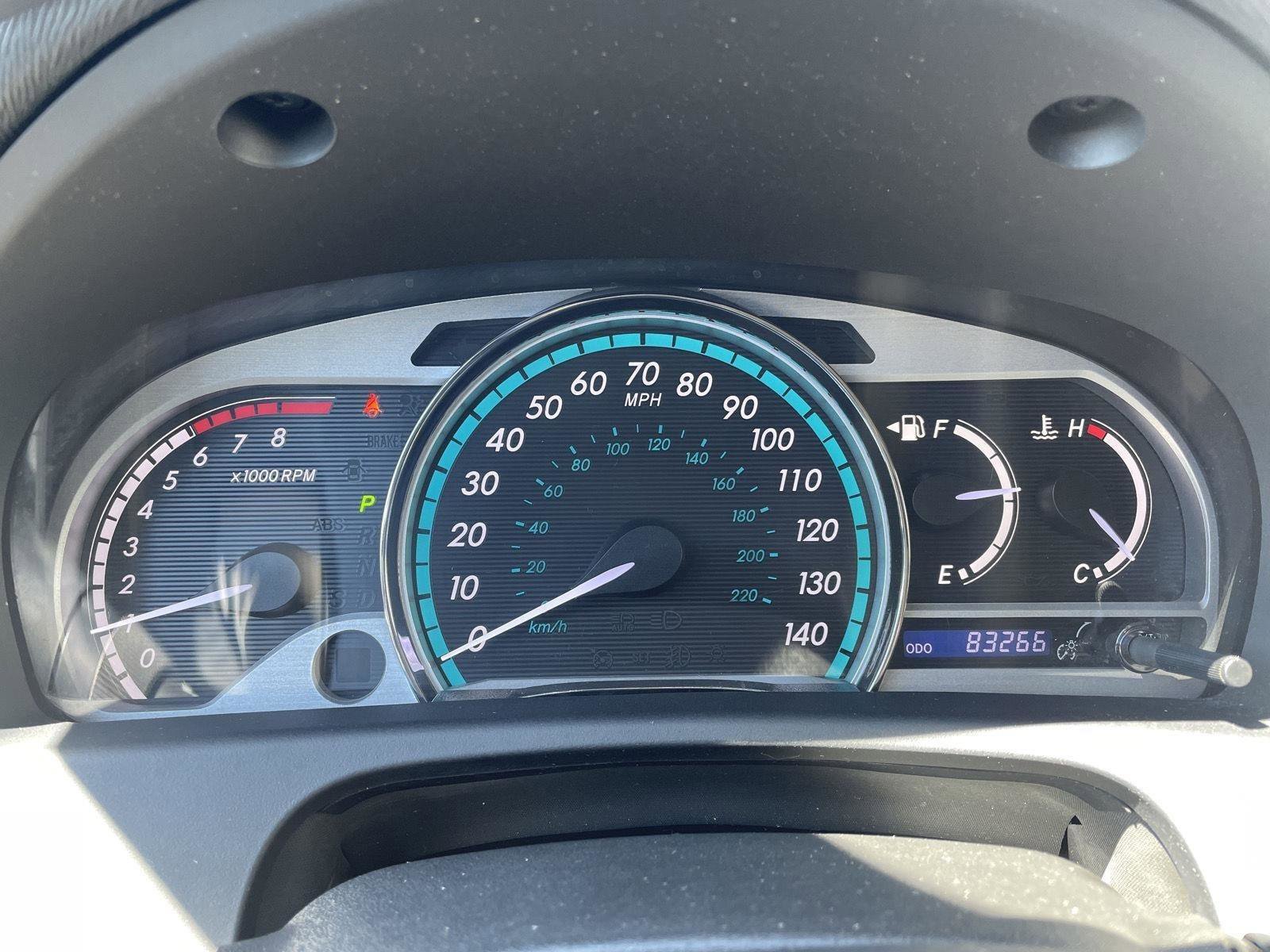 Used 2012 Toyota Venza LE FWD image 2