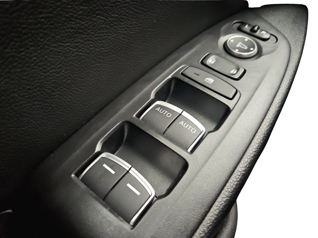 Used 2021 Honda Accord EX-L image 19