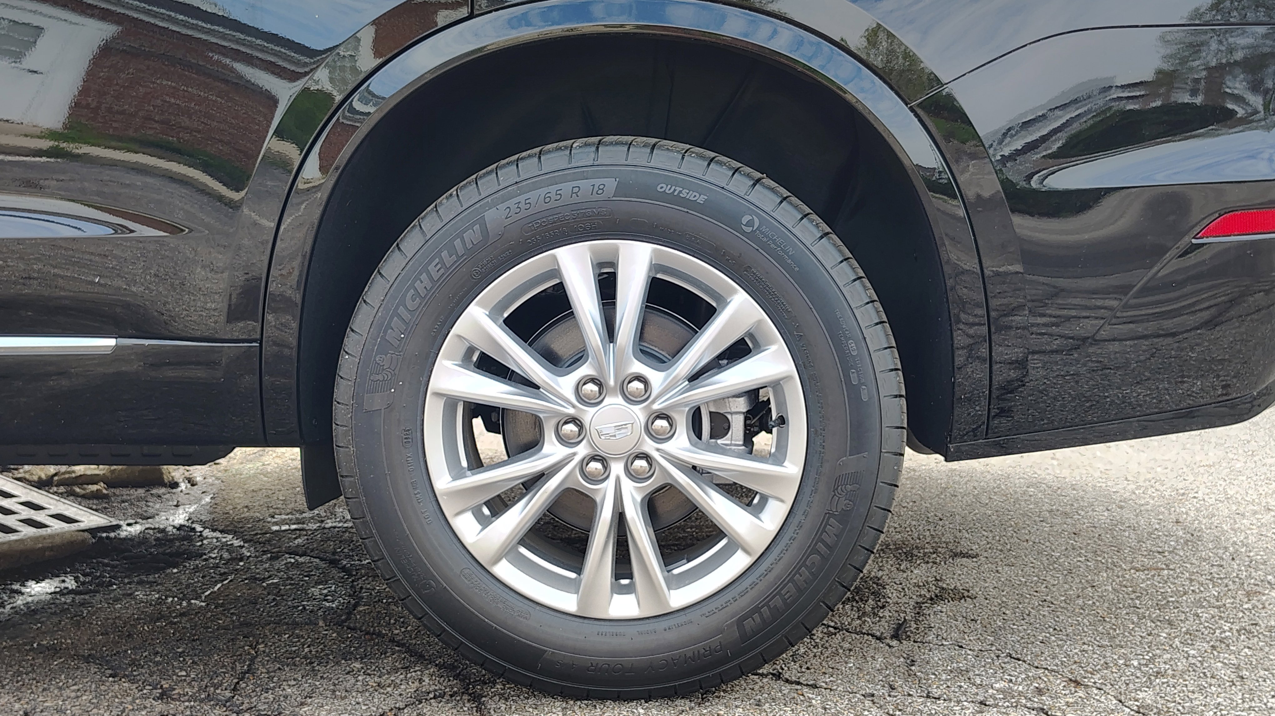 New 2025 Cadillac XT6 Luxury image 38