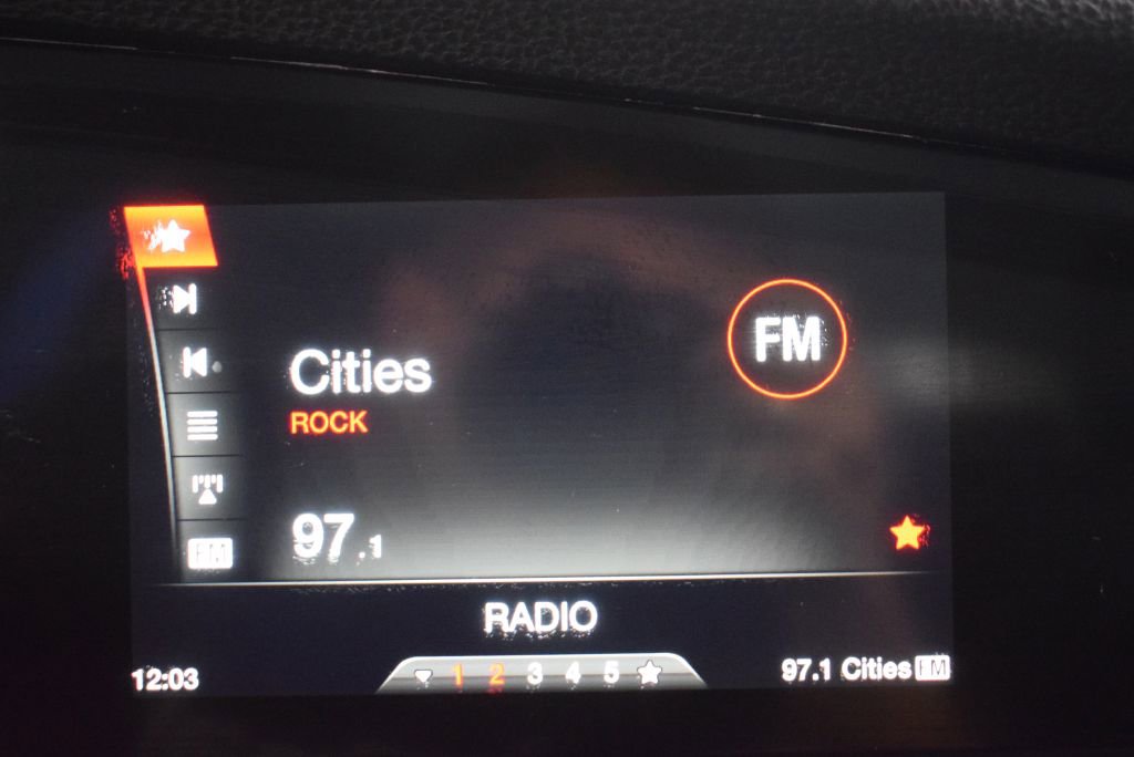 Used 2019 Alfa Romeo Giulia AWD w/ Cold Weather Package image 26