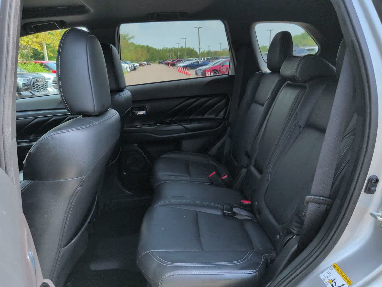 Used 2020 Mitsubishi Outlander GT AWD/4WD image 13