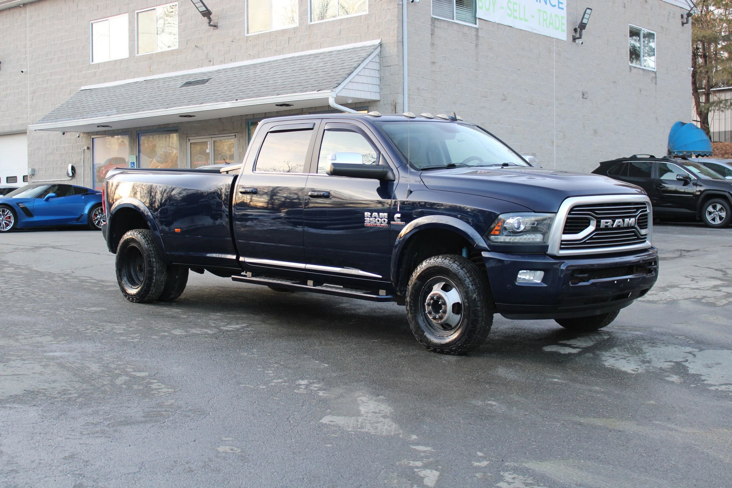 Used 2018 RAM 3500 Laramie Longhorn image 26