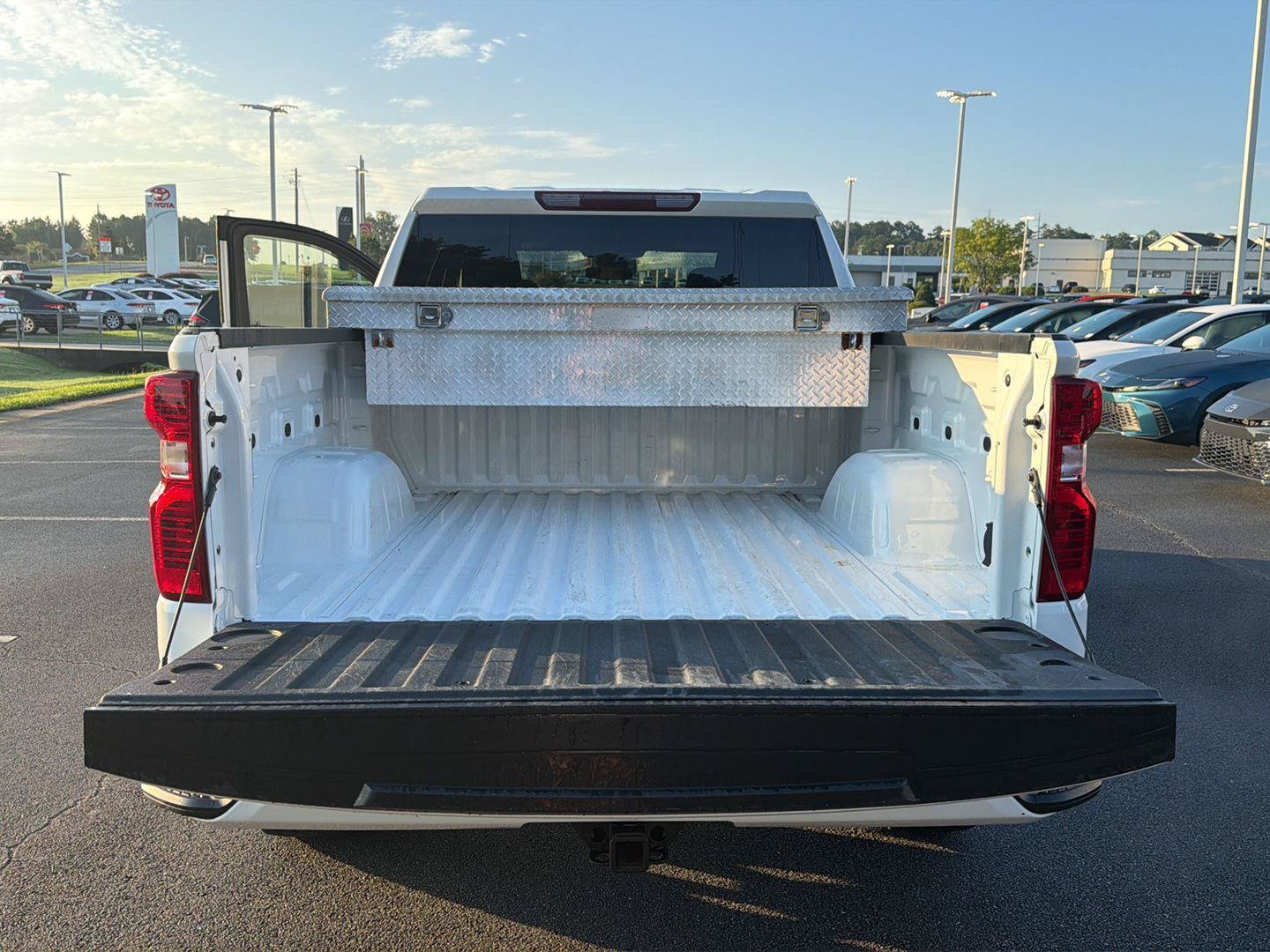 Used 2022 Chevrolet Silverado 1500 Custom RWD image 31
