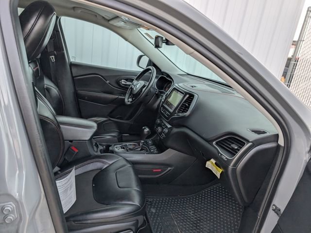 Used 2023 Jeep Cherokee Trailhawk w/ Trailer Tow Group image 29