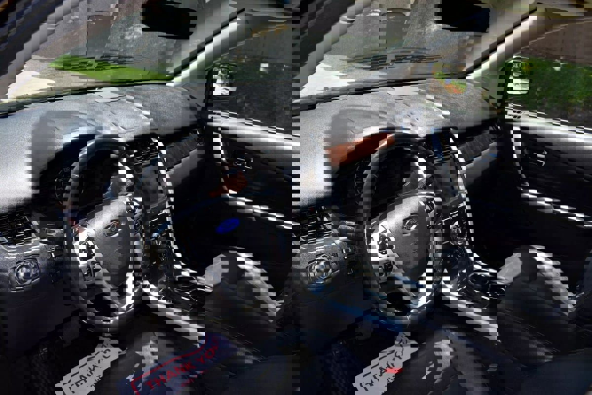 Used 2011 Ford Edge Limited w/ 302A Rapid Spec Order Code image 13