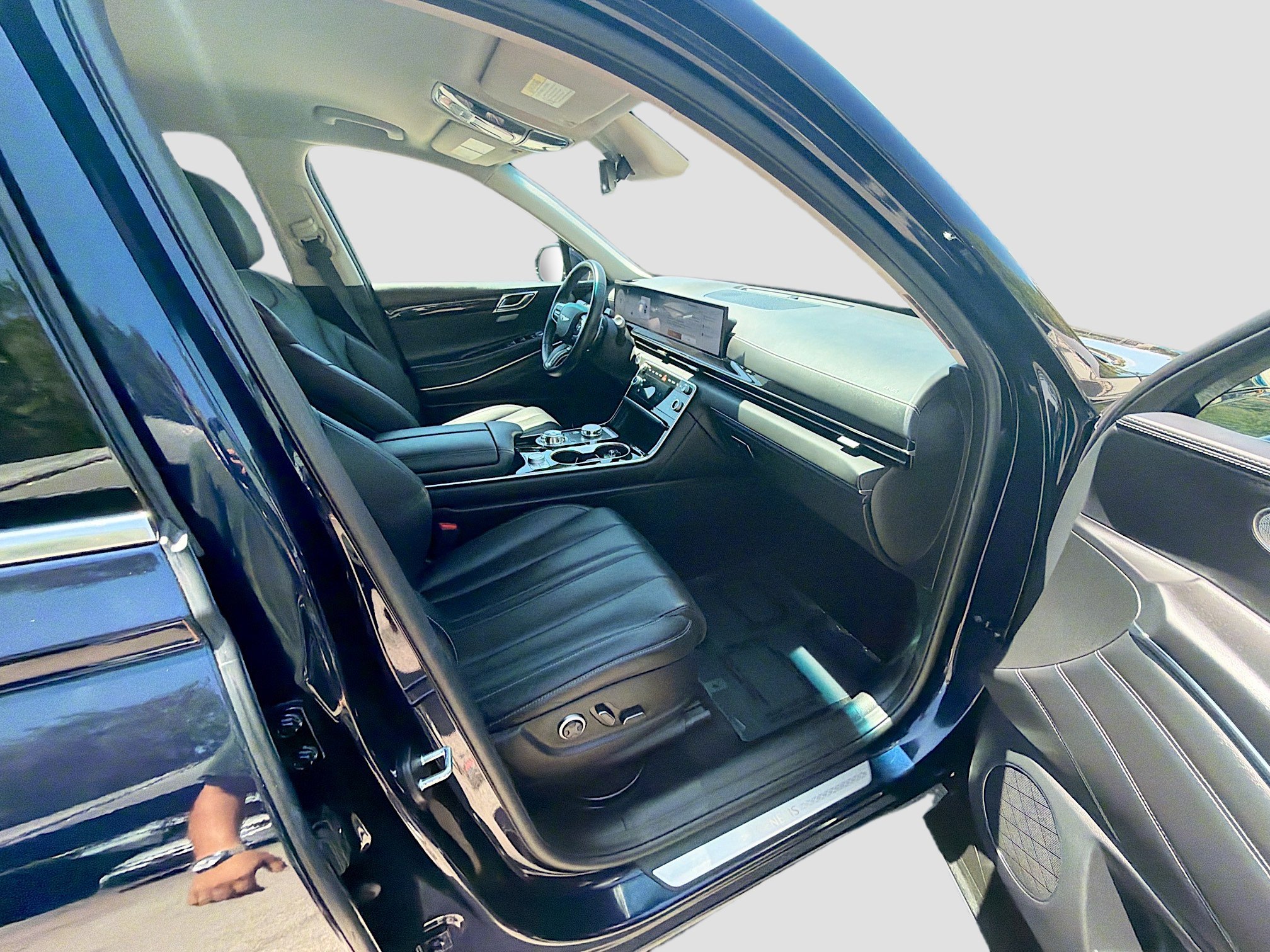 Used 2025 Genesis GV80 2.5T Standard AWD/4WD image 29