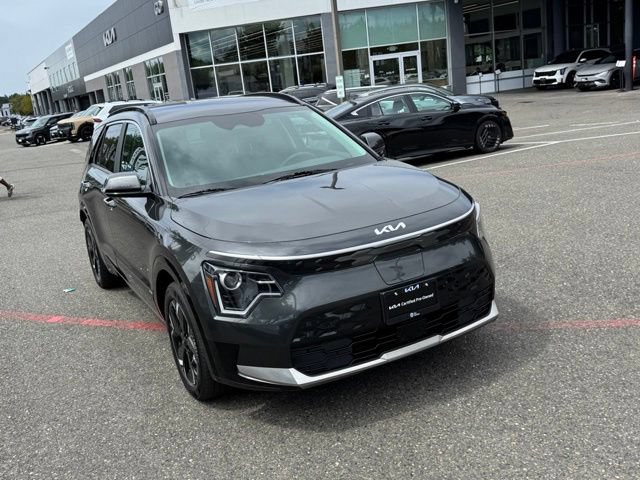 Certified 2024 Kia Niro Wind w/ Wind Preserve Package FWD image 7