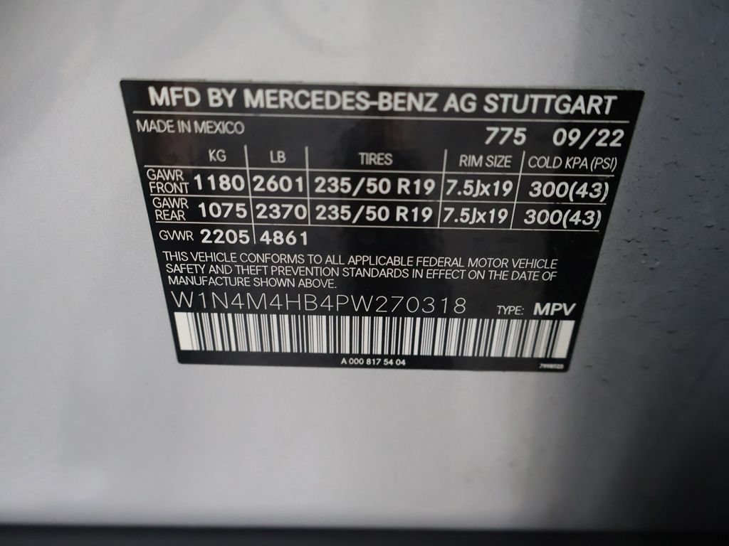 Used 2023 Mercedes-Benz GLB 250 4MATIC w/ Premium Package image 45