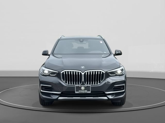Used 2022 BMW X5 xDrive40i w/ Premium Package AWD/4WD image 2