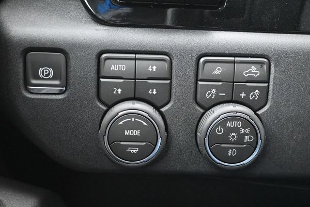 Used 2026 Chevrolet Silverado 2500 High Country w/ Technology Package AWD/4WD image 27