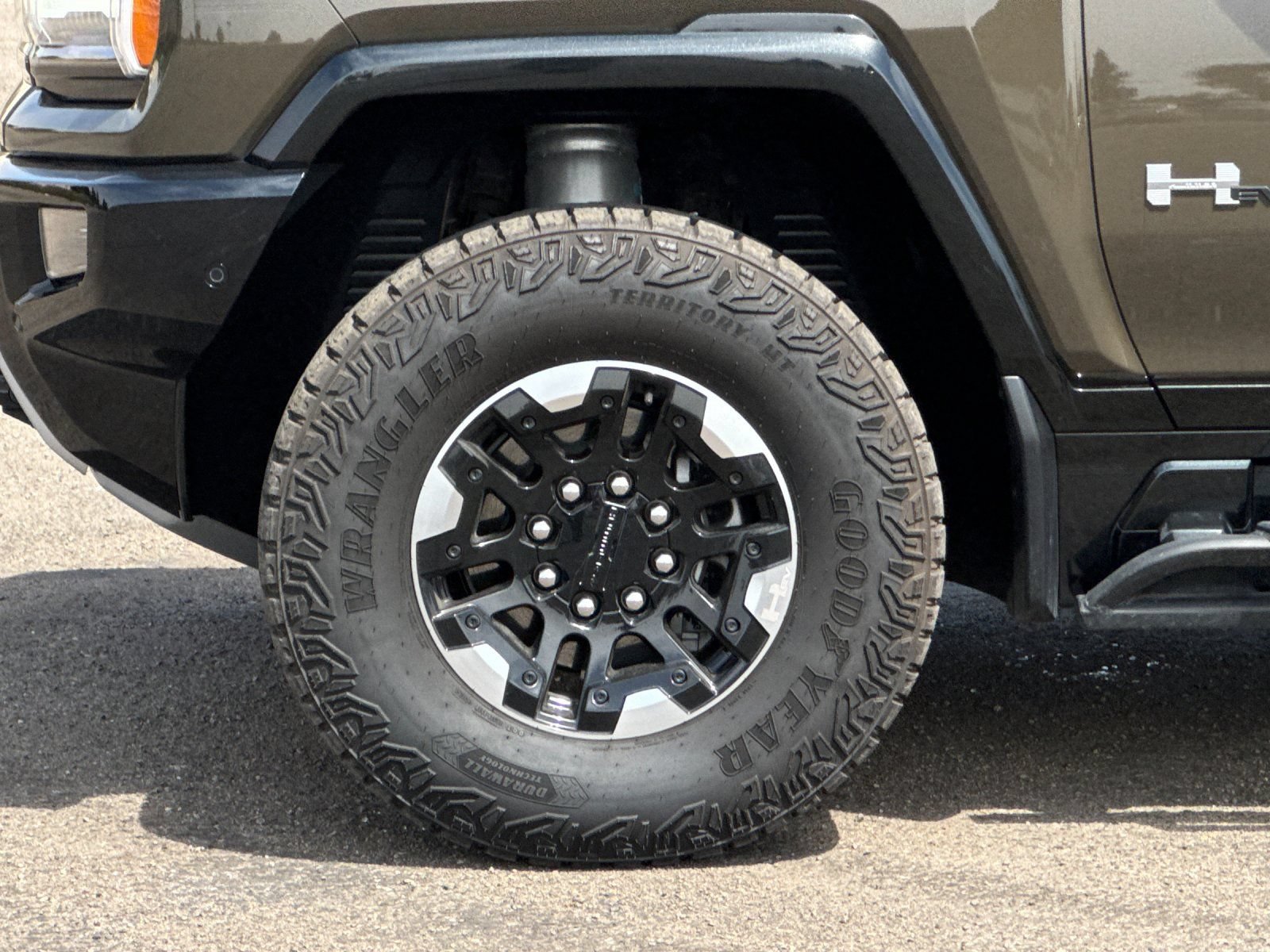 Used 2024 GMC Hummer EV 3X w/ Extreme Off-Road Package AWD/4WD image 27