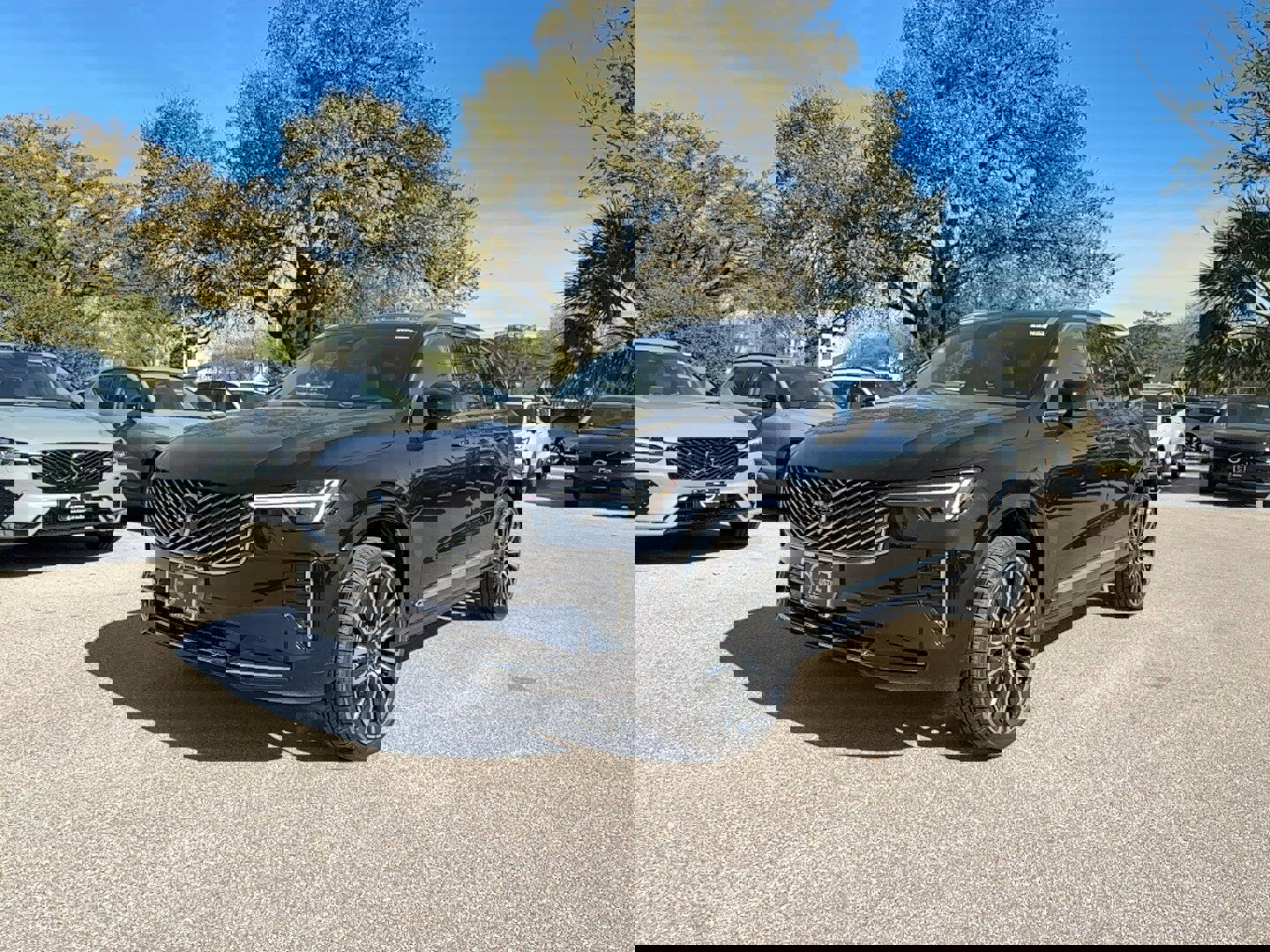 New 2026 Volvo XC90 B5 Ultra image 2