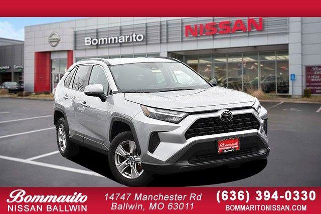 Used 2025 Toyota RAV4 XLE image 1