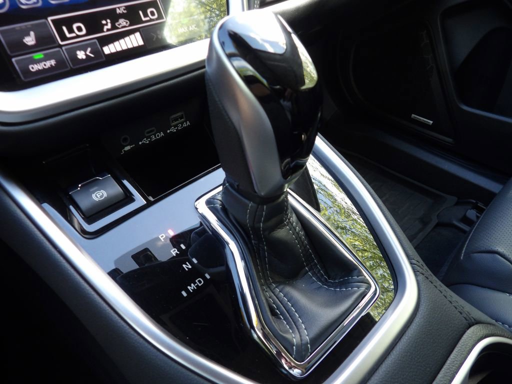 Used 2024 Subaru Outback Limited image 25