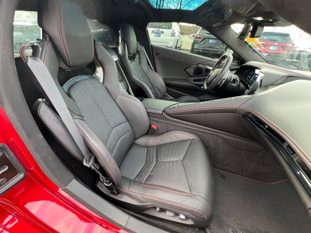 Used 2023 Chevrolet Corvette Stingray Premium Cpe w/ Body-Color Dual Roof Package image 27
