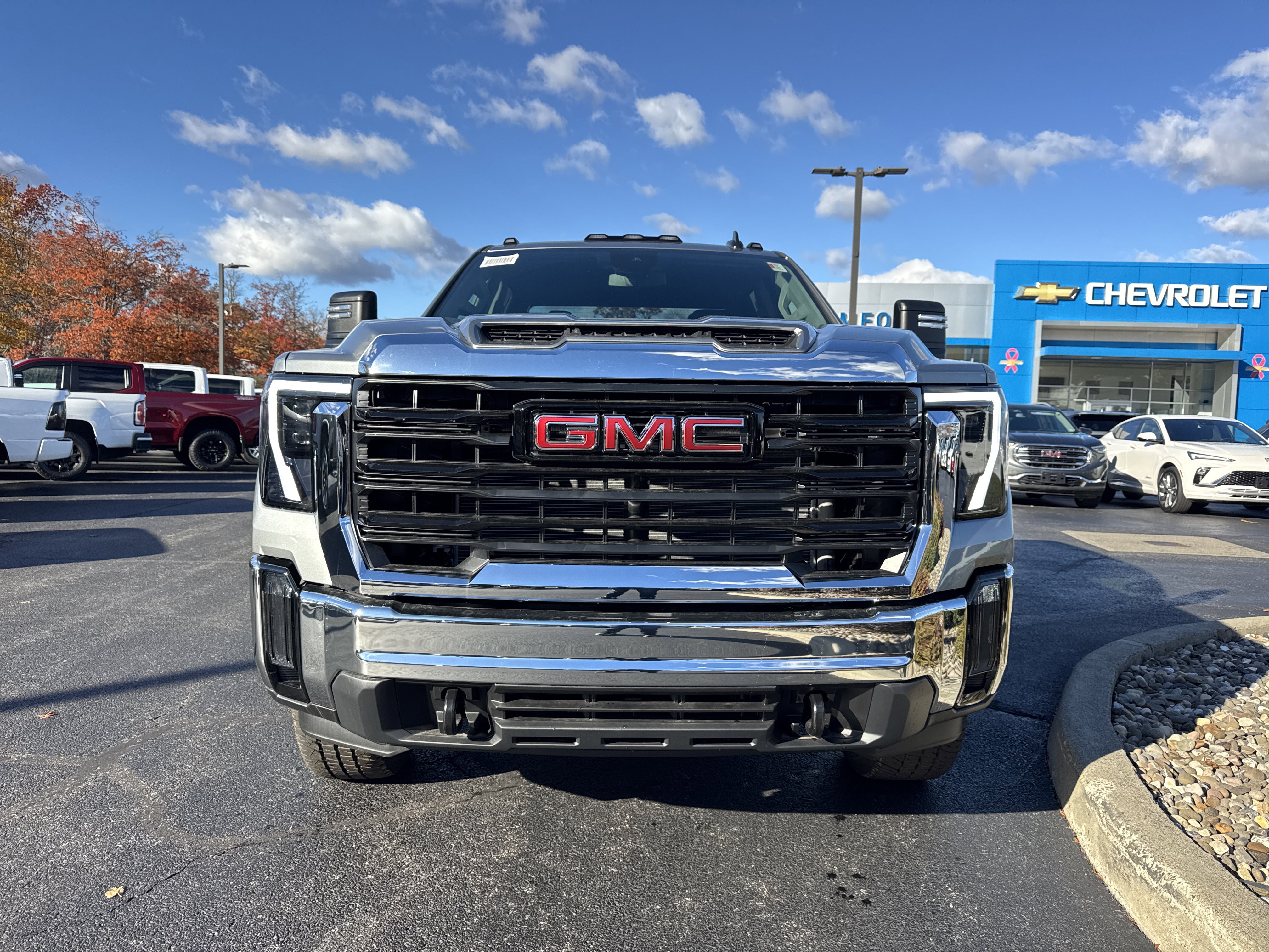 New 2026 GMC Sierra 2500 Pro w/ Convenience Package image 2