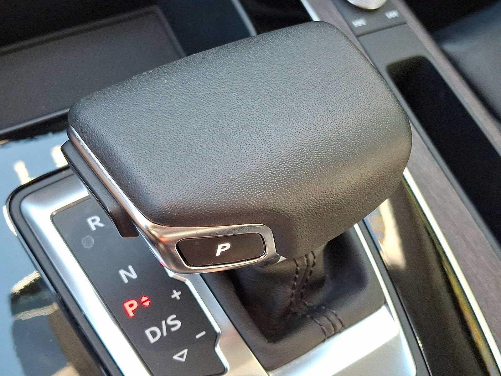 Certified 2024 Audi Q5 2.0T Premium AWD/4WD image 18