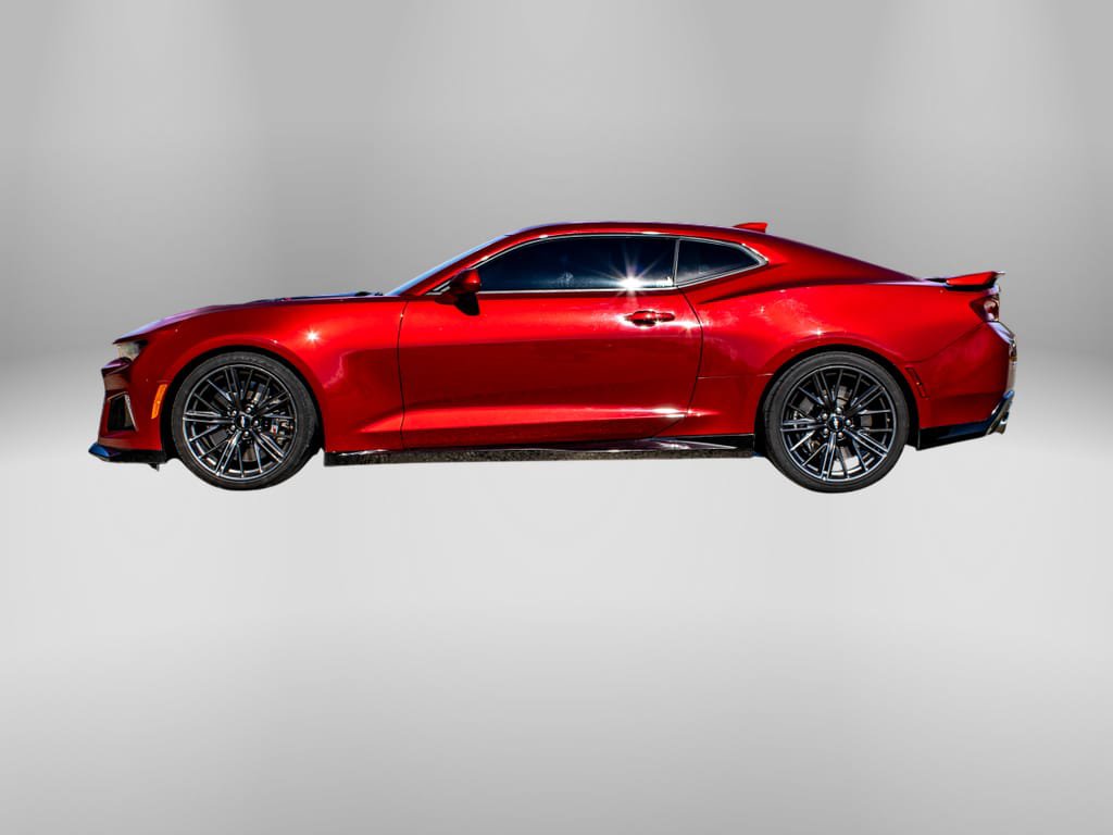 Used 2017 Chevrolet Camaro ZL1 RWD image 4