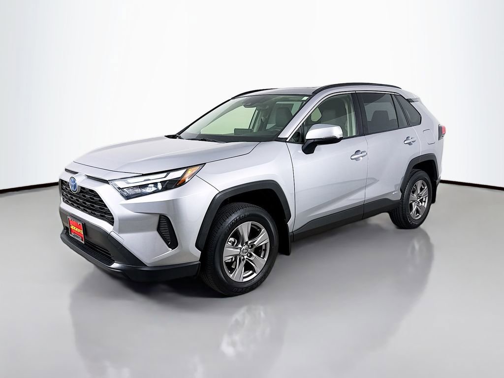 Used 2023 Toyota RAV4 XLE w/ Convenience Package image 3