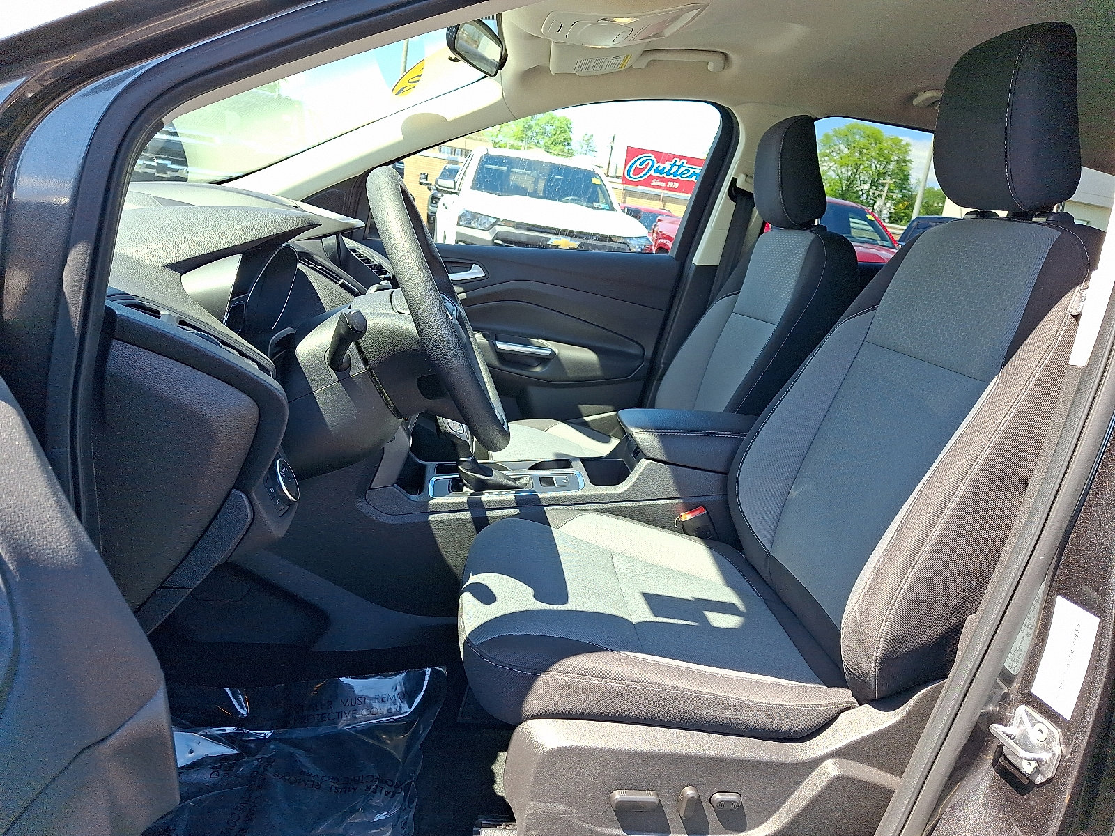Used 2018 Ford Escape SE w/ SE Sync 3 Package AWD/4WD image 15