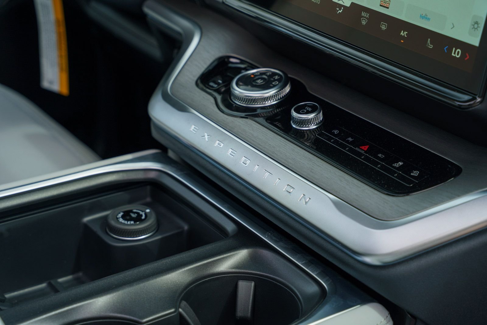 New 2027 Ford Expedition Max Platinum AWD/4WD image 10