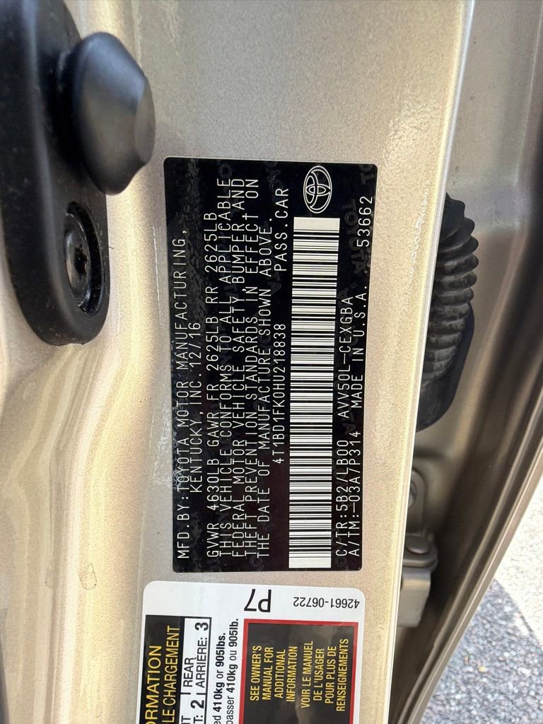 Used 2017 Toyota Camry XLE FWD image 25