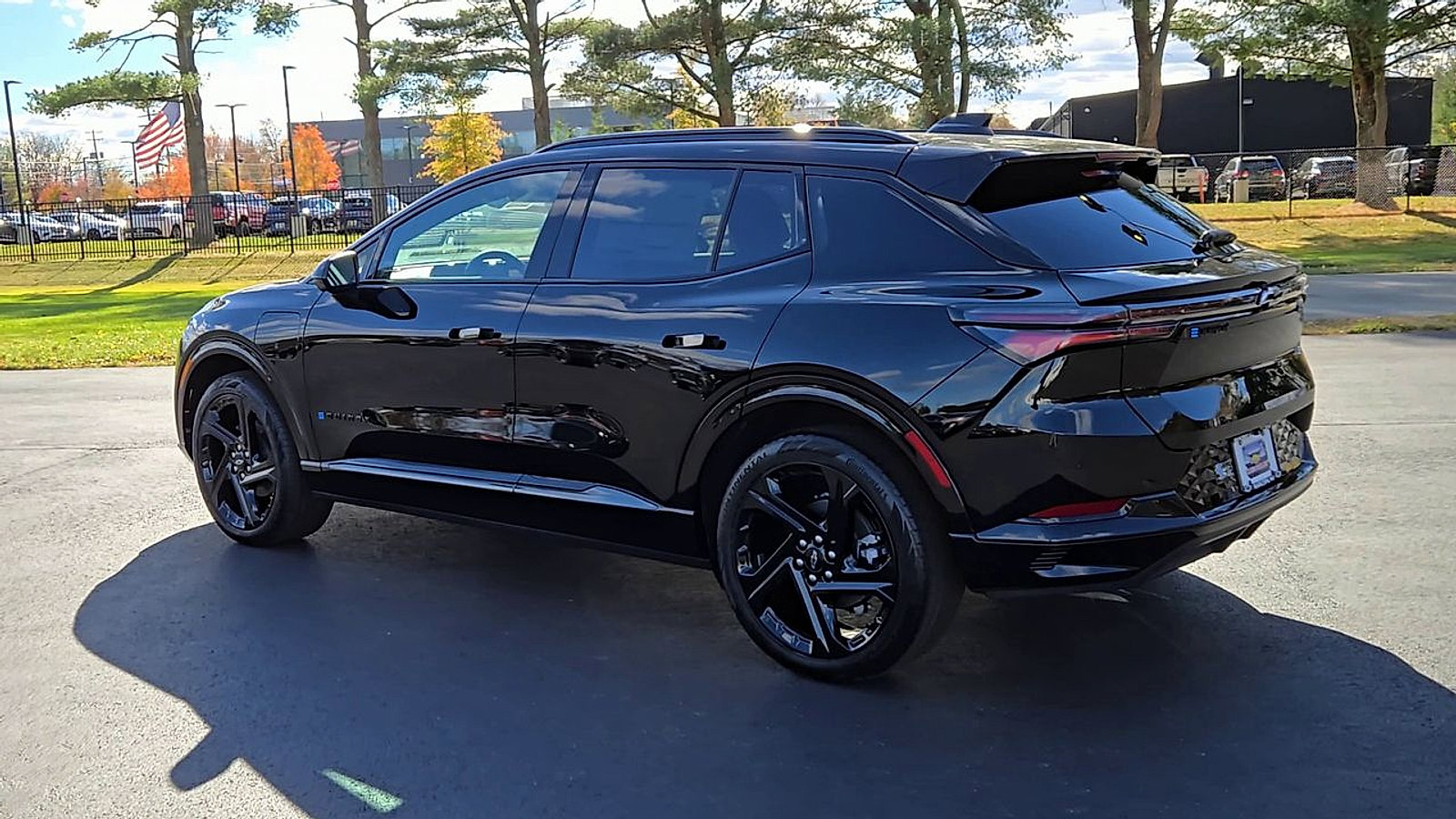 New 2026 Chevrolet Equinox EV RS image 2