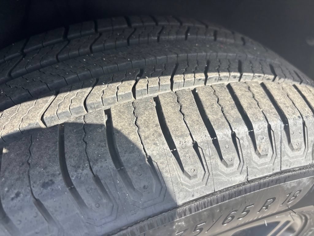 Used 2018 Cadillac XT5 Luxury w/ Driver Awareness Package AWD/4WD image 35