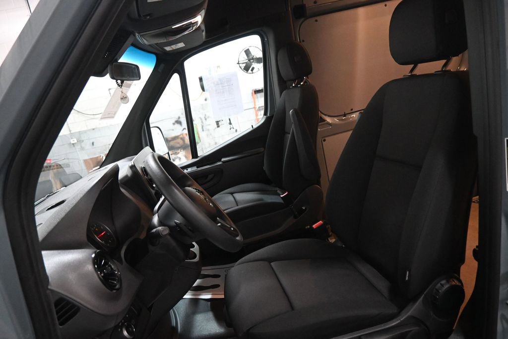 Used 2024 Mercedes-Benz Sprinter 144 Cargo w/ Acoustic Package image 24