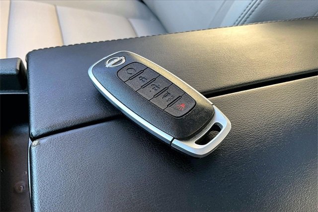 Certified 2024 Nissan Rogue SL w/ SL Premium Package image 35