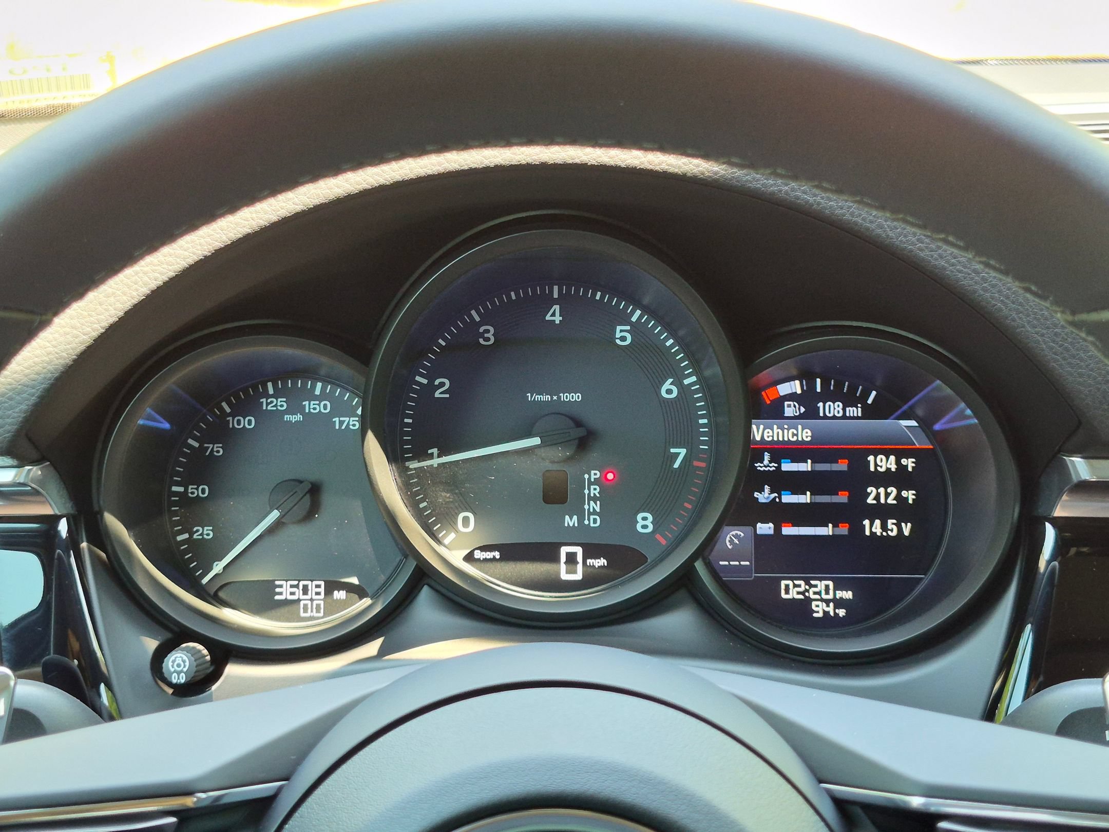 Certified 2026 Porsche Macan AWD/4WD image 11