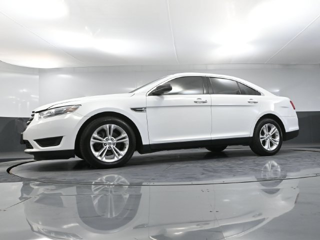 Used 2018 Ford Taurus SE FWD image 43