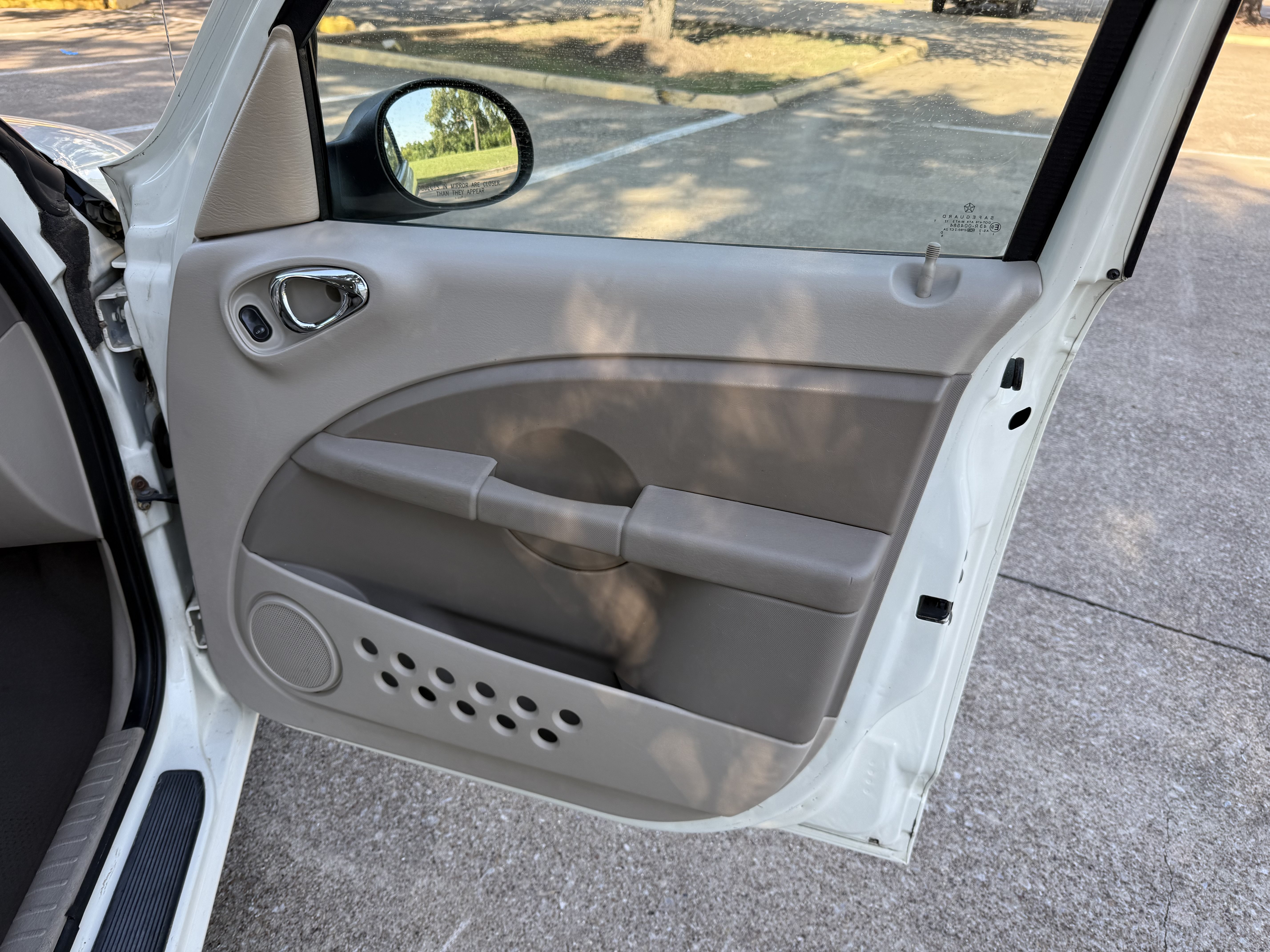 Used 2006 Chrysler PT Cruiser Touring FWD image 14