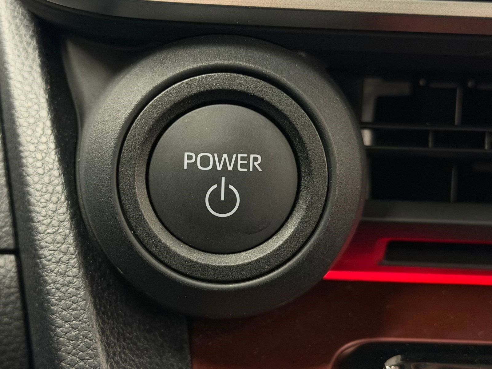 Used 2025 Toyota Prius Plug-In Hybrid w/ Limited Premium Package image 33