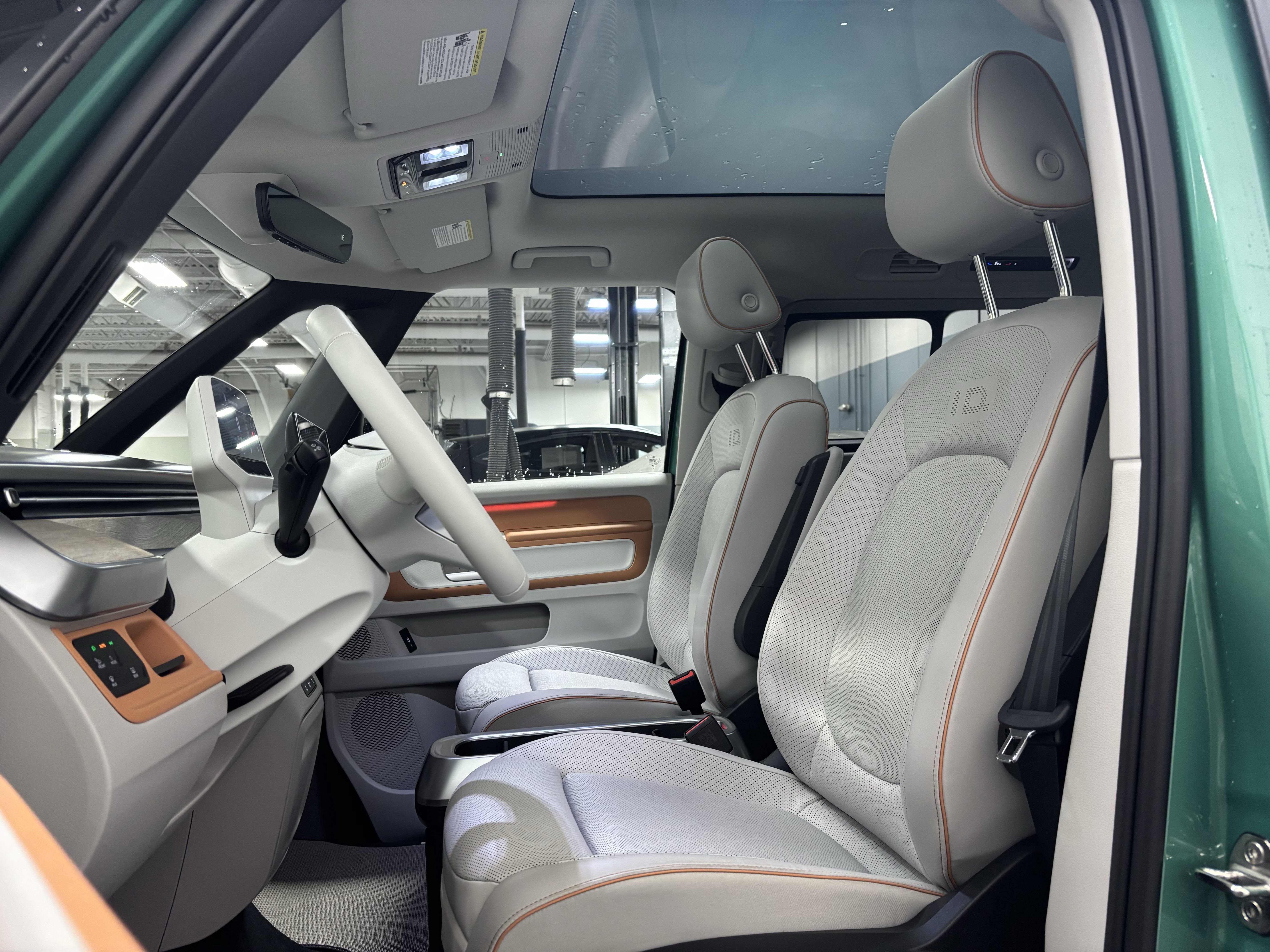 New 2025 Volkswagen ID. Buzz 1st Edition AWD/4WD image 3