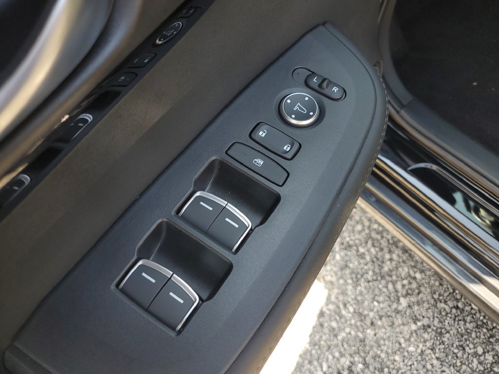 Certified 2025 Acura ADX AWD image 19