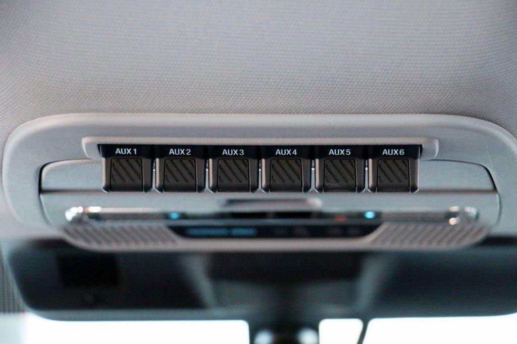 Certified 2025 Ford F350 Lariat w/ Lariat Ultimate Package image 34