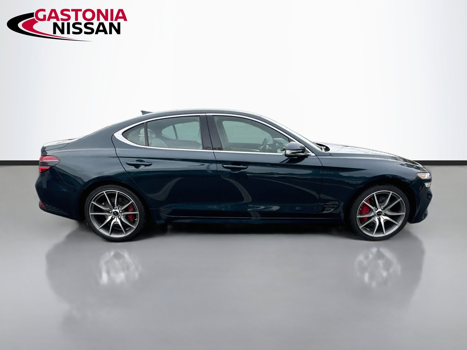 Used 2025 Genesis G70 2.5T AWD/4WD image 10