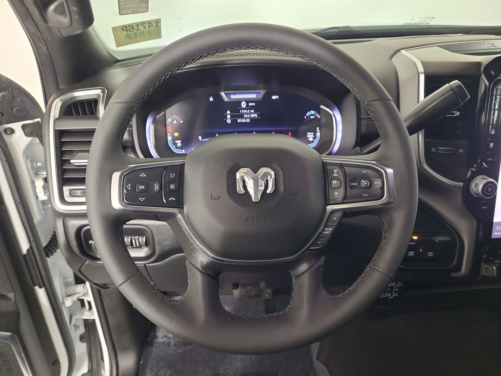 Used 2026 RAM 2500 Laramie AWD/4WD image 12