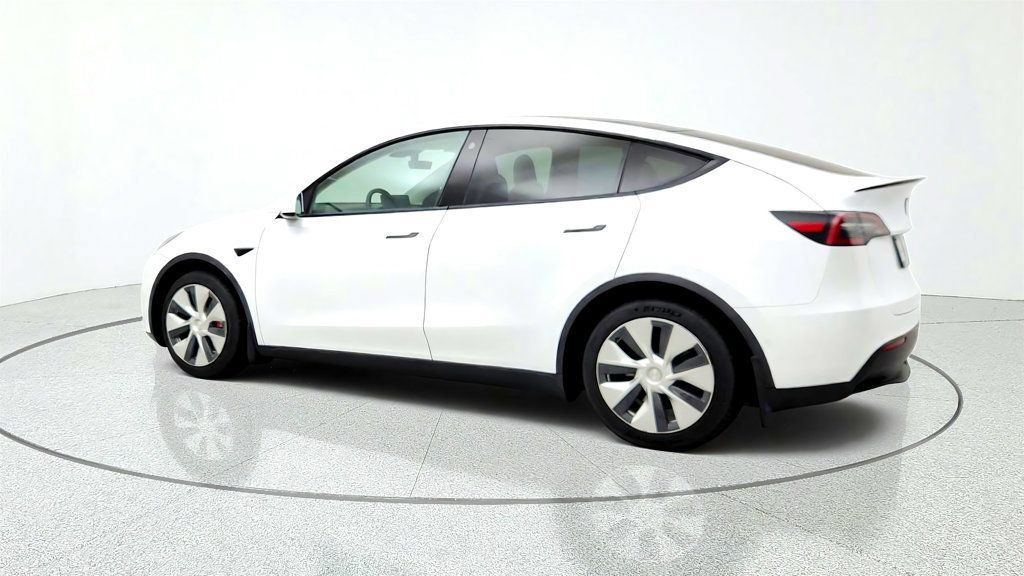 Used 2021 Tesla Model Y Long Range AWD/4WD image 7