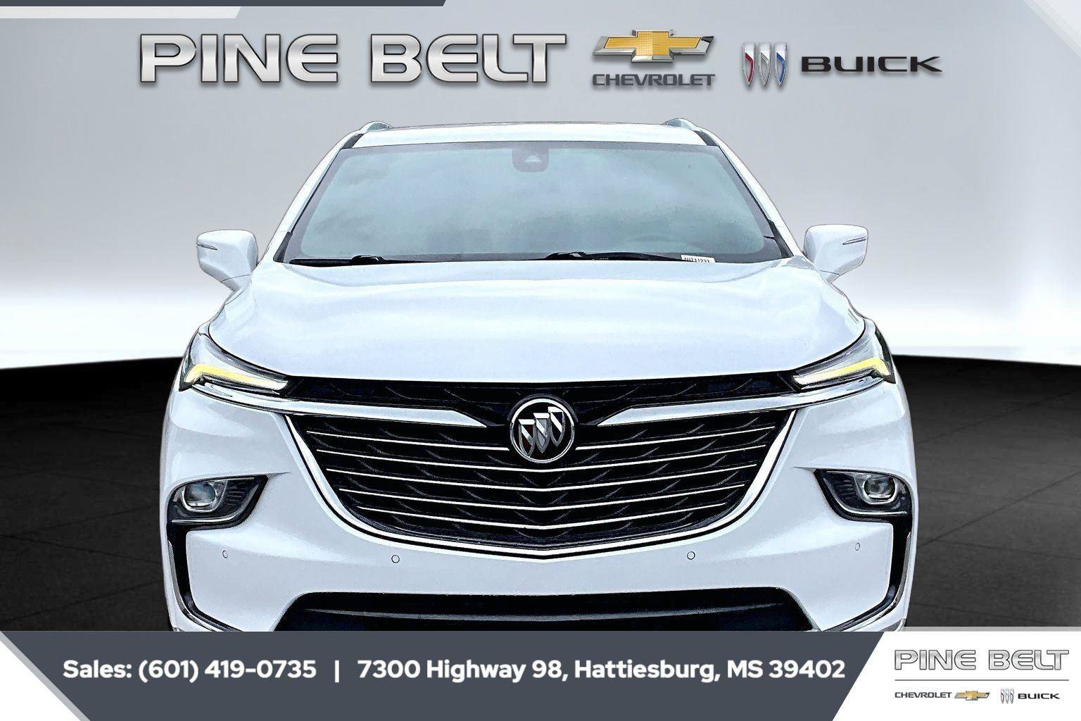 Used 2023 Buick Enclave Essence FWD image 3