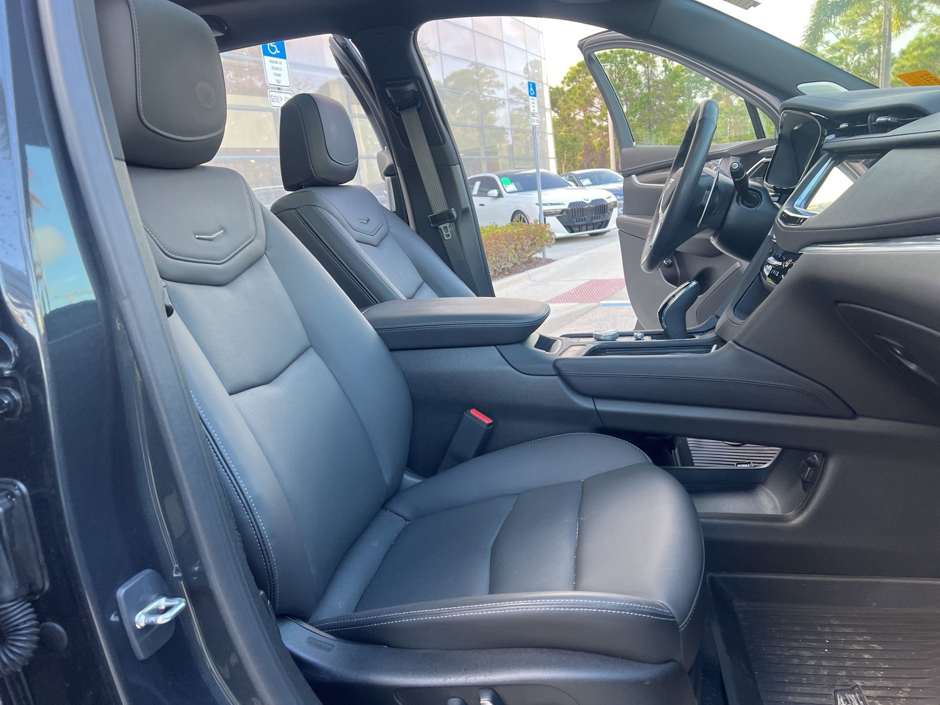 Used 2023 Cadillac XT5 Sportv w/ Technology Package image 14