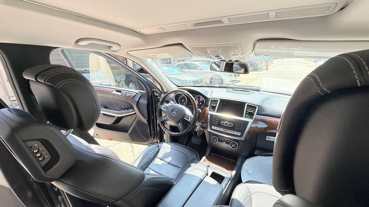 Used 2014 Mercedes-Benz GL 550 4MATIC image 62