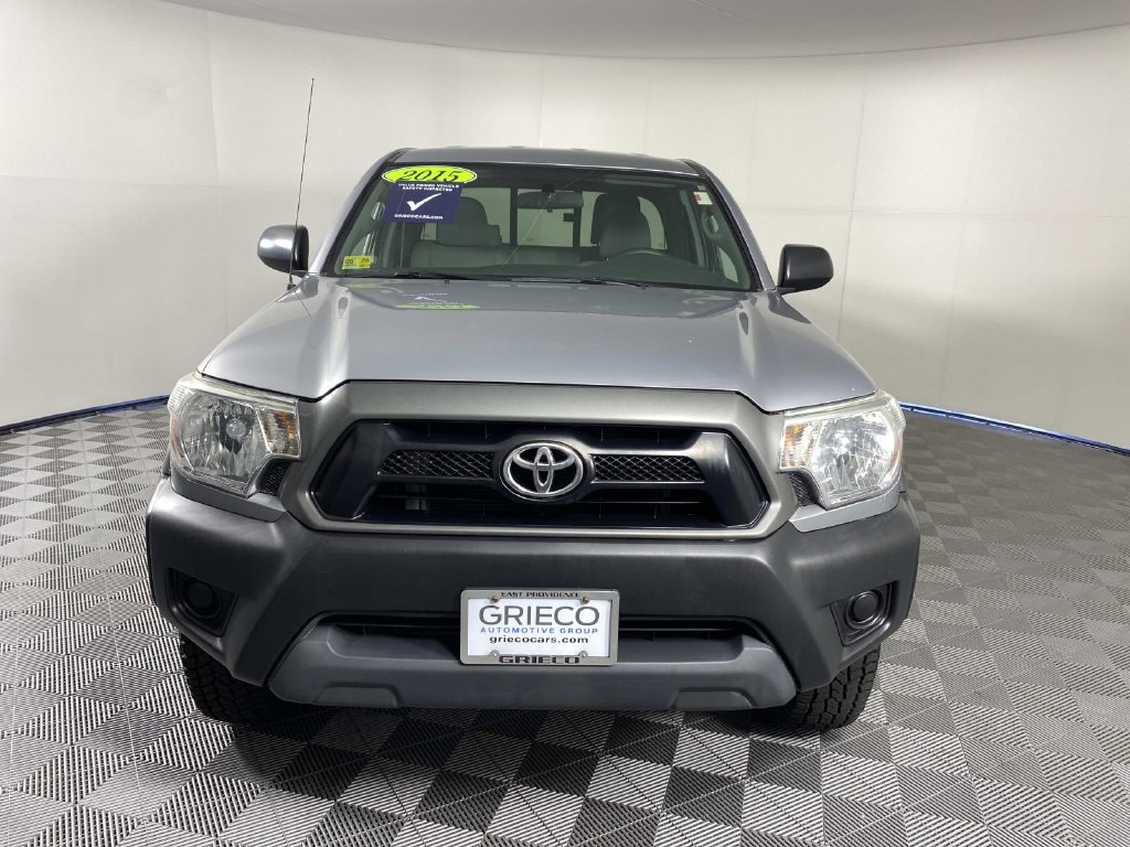 Used 2015 Toyota Tacoma 4x4 Access Cab w/ Convenience Package image 3